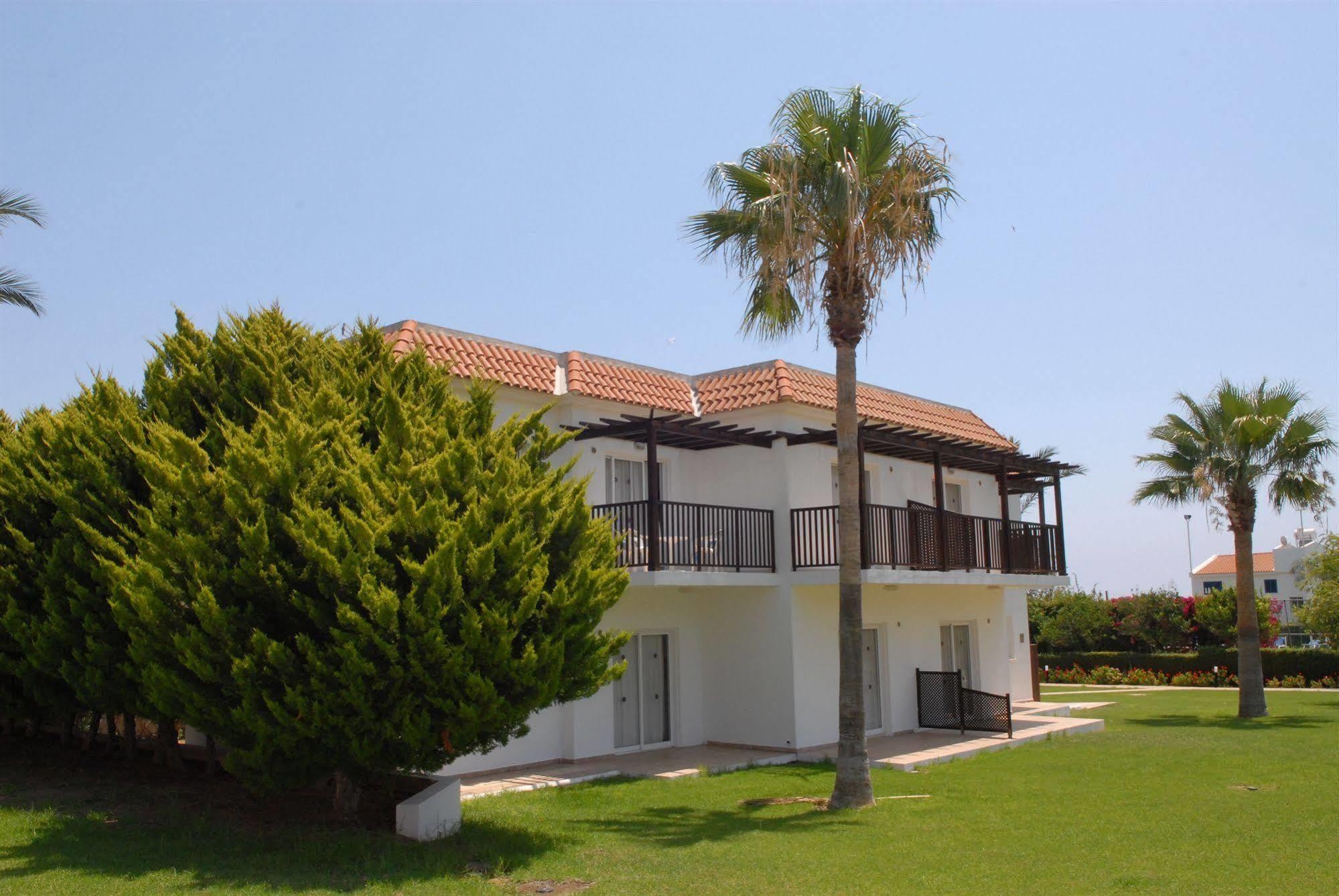 Maistros Hotel Apartments Protaras Exterior photo