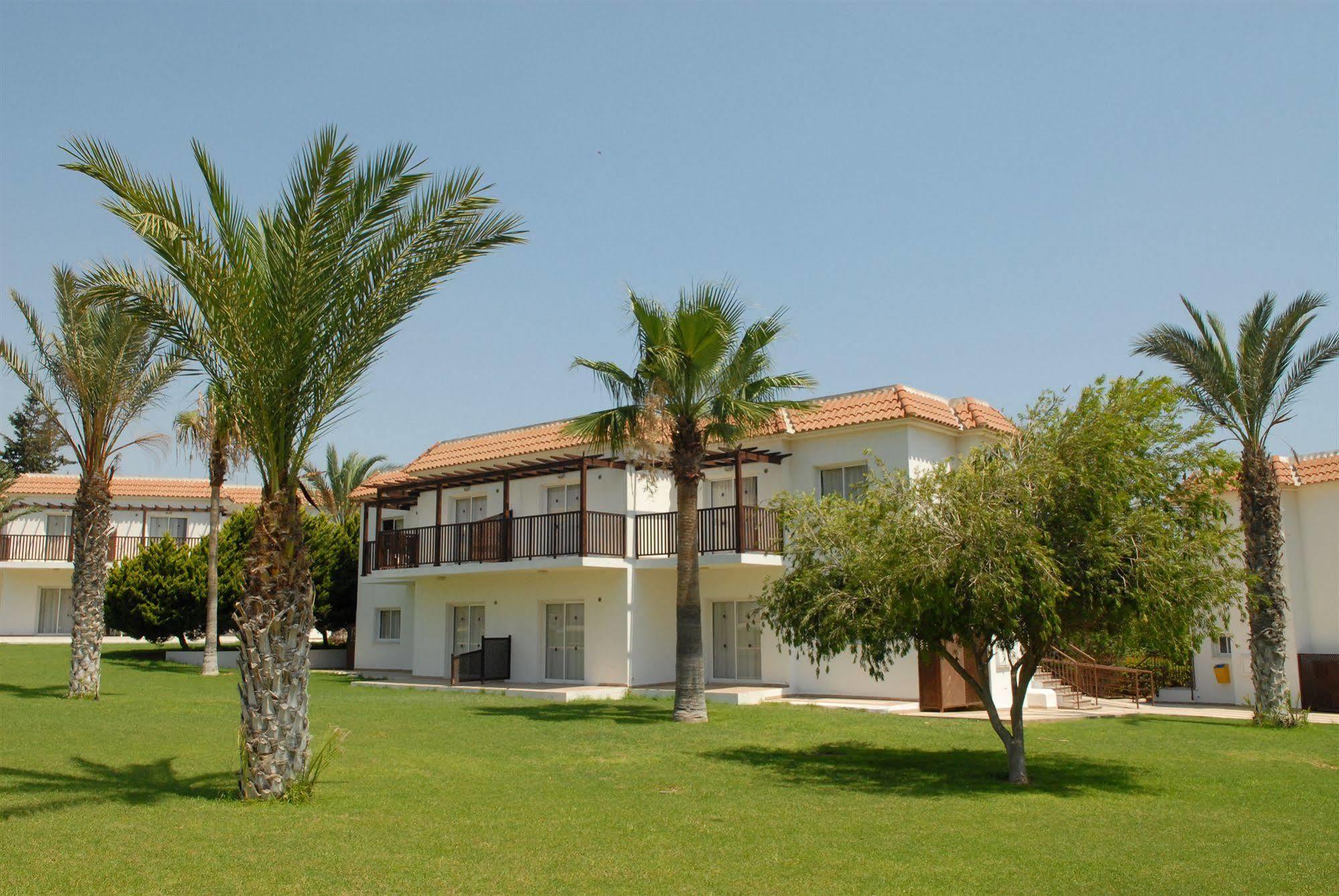 Maistros Hotel Apartments Protaras Exterior photo