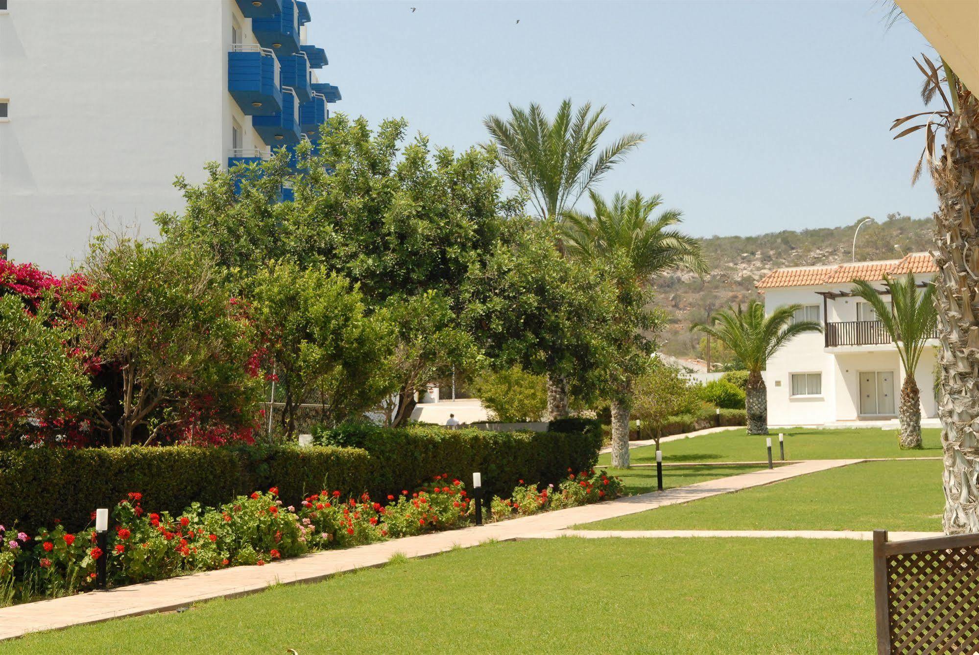 Maistros Hotel Apartments Protaras Exterior photo