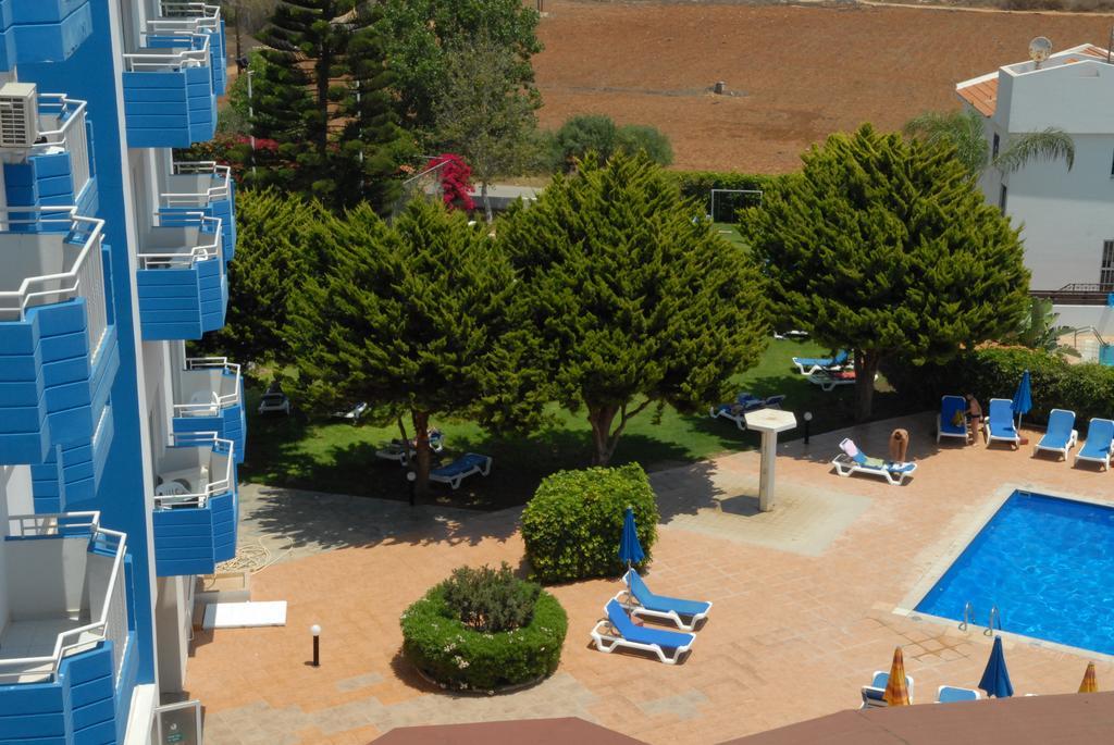 Maistros Hotel Apartments Protaras Exterior photo