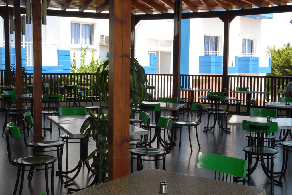Maistros Hotel Apartments Protaras Exterior photo