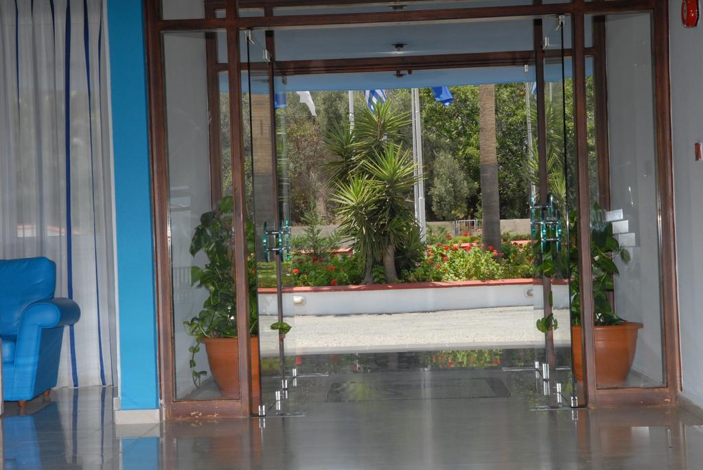 Maistros Hotel Apartments Protaras Exterior photo