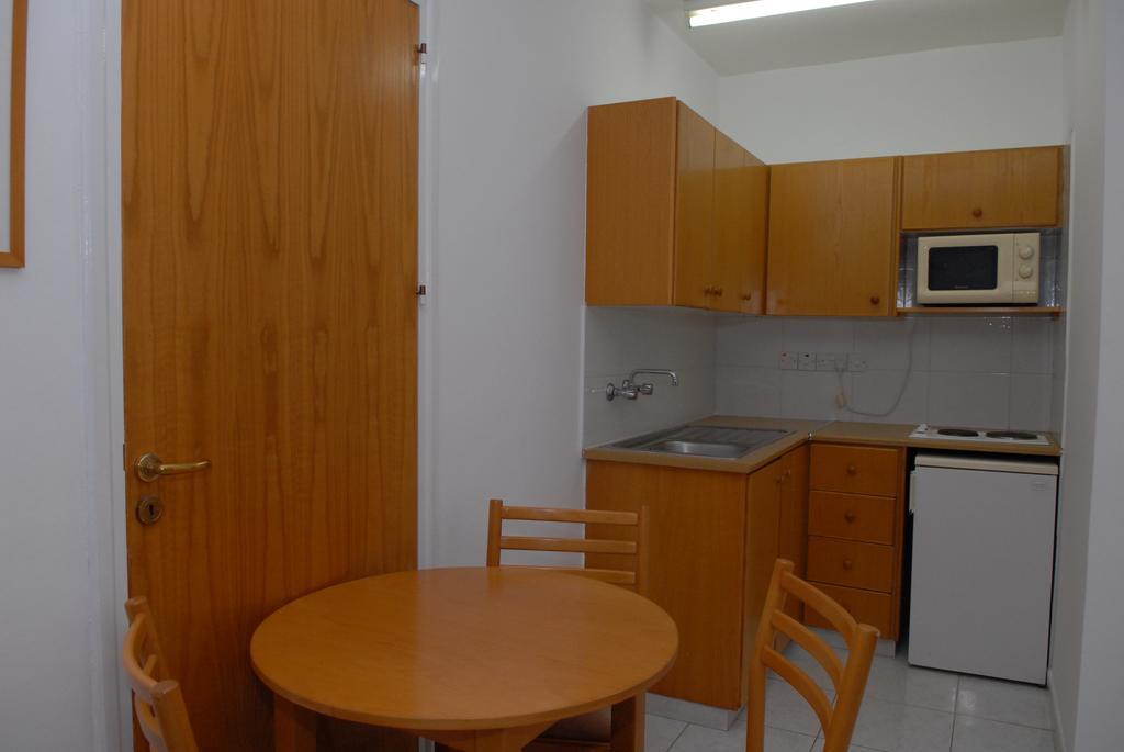 Maistros Hotel Apartments Protaras Room photo