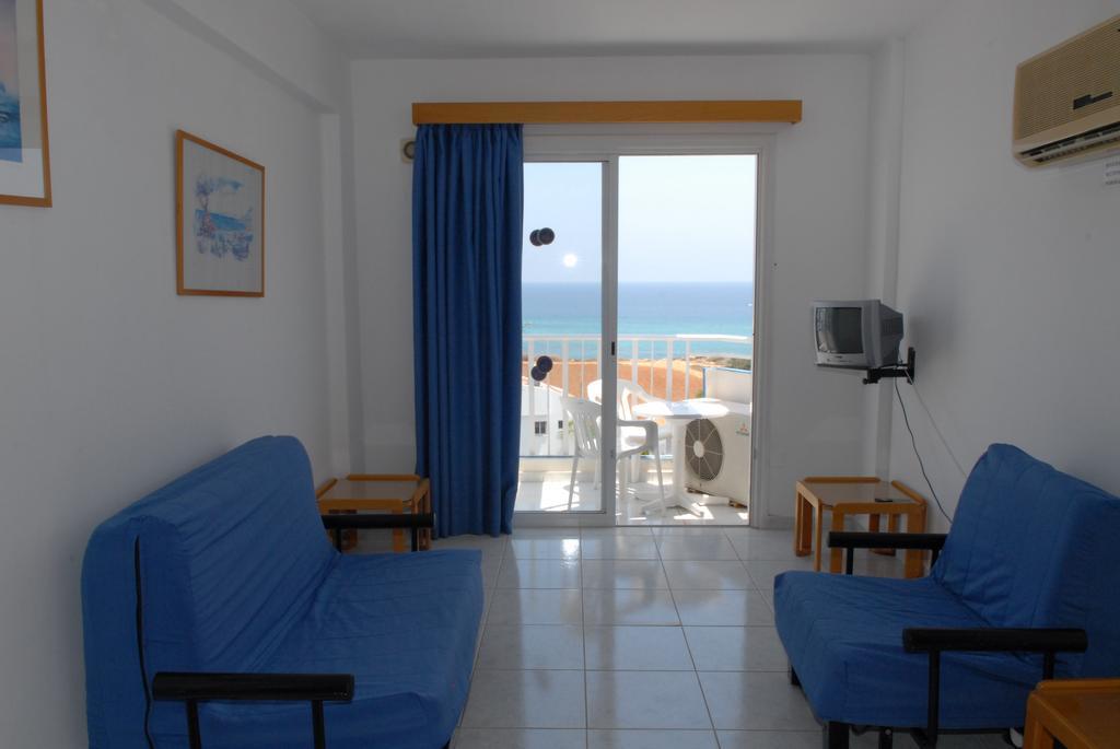 Maistros Hotel Apartments Protaras Room photo