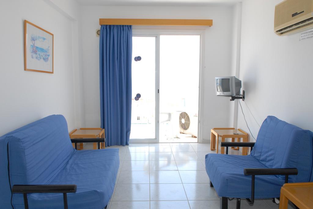 Maistros Hotel Apartments Protaras Room photo